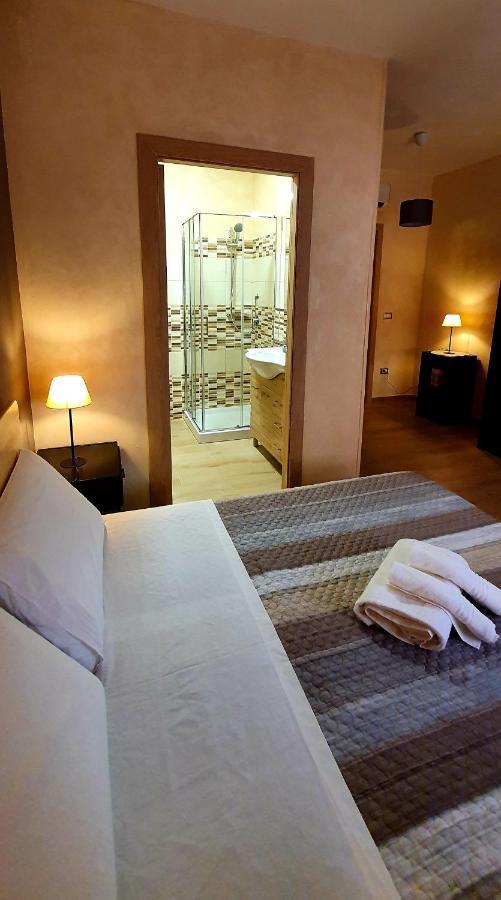 Pacifico Rooms San Bartolomeo in Galdo Buitenkant foto